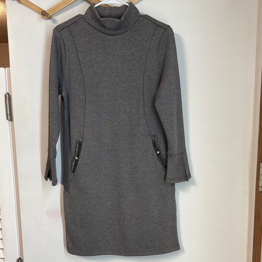 Gray Turtleneck Sheath Dress with Cuffed Long Sleeves